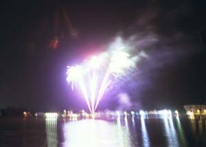sms-river-fireworks